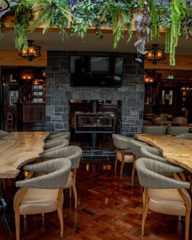 Deerstalker Bar 04-26-19.jpg